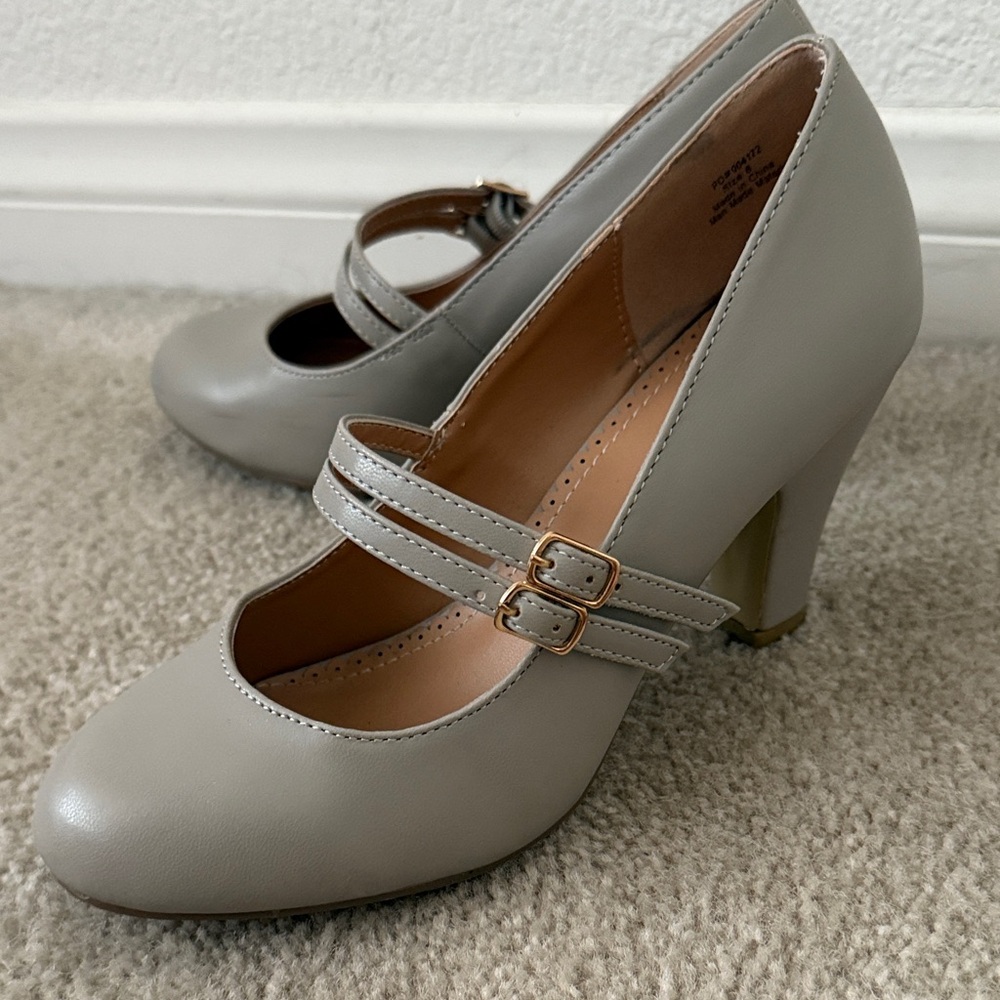 Elegant Gray Mary Jane Heels